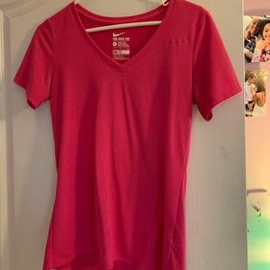 women’s nike did-fit tee